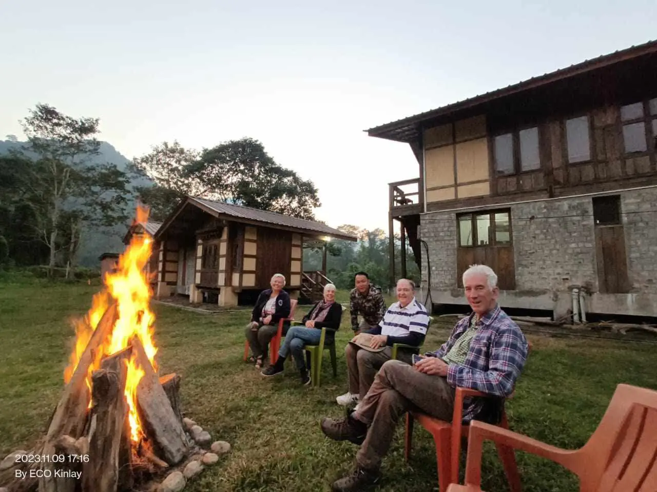 Describe lodge photo 1